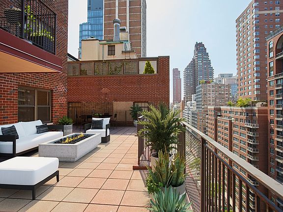 2nd image of 315 E 72nd St APT 18B