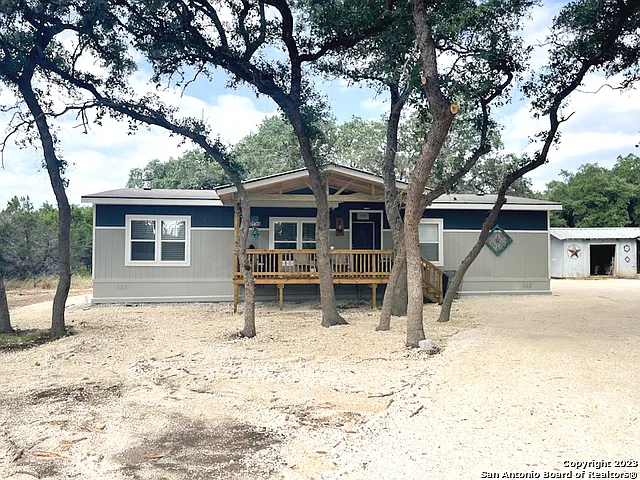 368 Northlake Dr — Photo 2