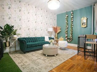 579 Fort Washington Ave APT 4B, New York, NY 10033
