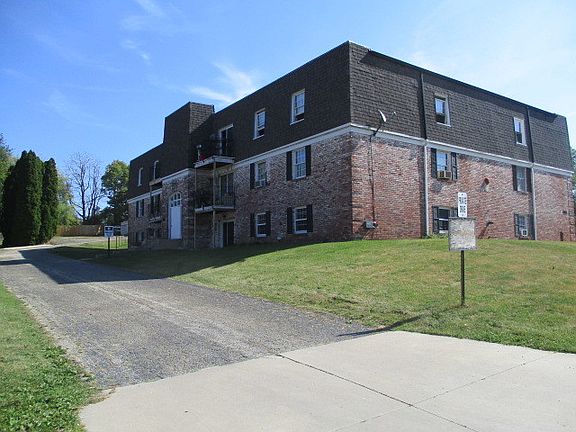 3rd image of 3120 Jacqueline Dr Unit 3