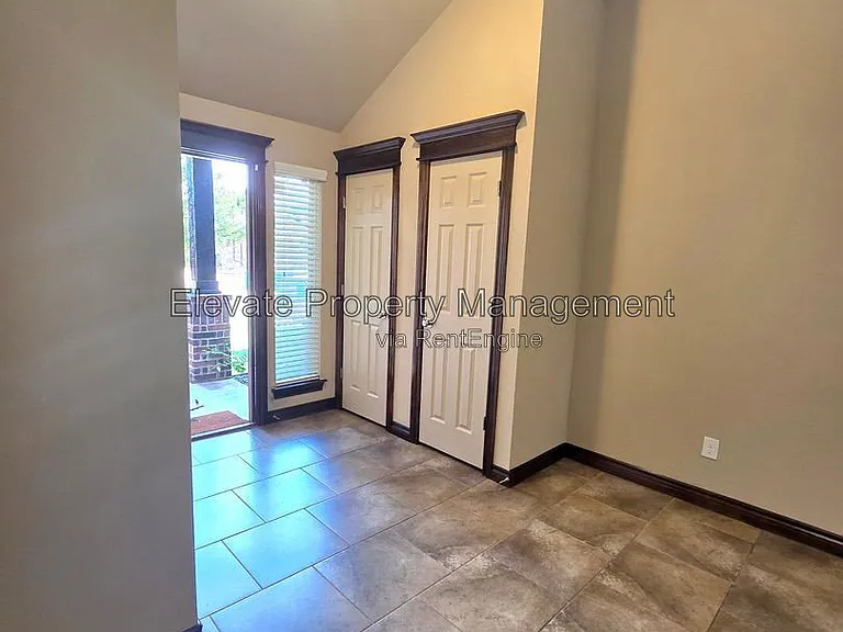 2200 Kintyre Rd — Photo 28
