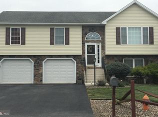 127 Quentin Cir, Shippensburg, PA 17257