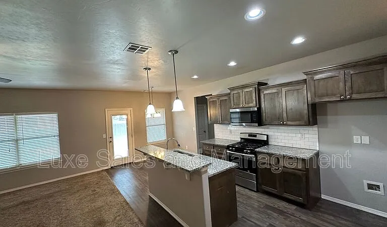 4716 River Mesa Dr — Photo 4