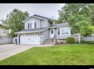 1022 E Broken Ridge Ct, Sandy, UT 84094