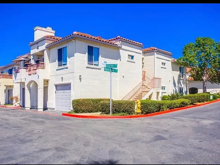 450 Stoney Point Way — Photo 1