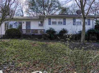 627 Greenhill Rd, Spartanburg, SC 29303