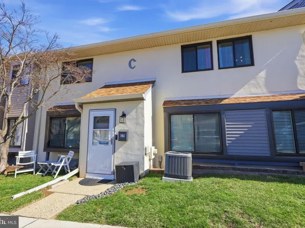 22 Fitzwatertown Rd Unit C7, Willow Grove, PA 19090