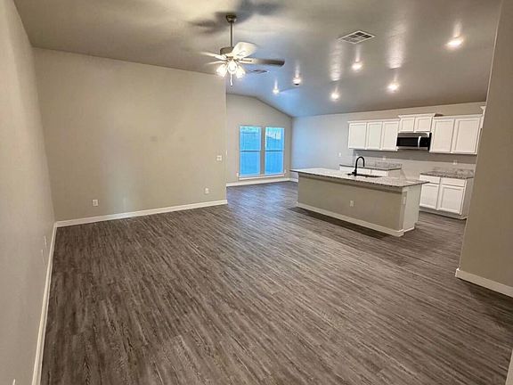 4th image of 2921 Abbeville Ave