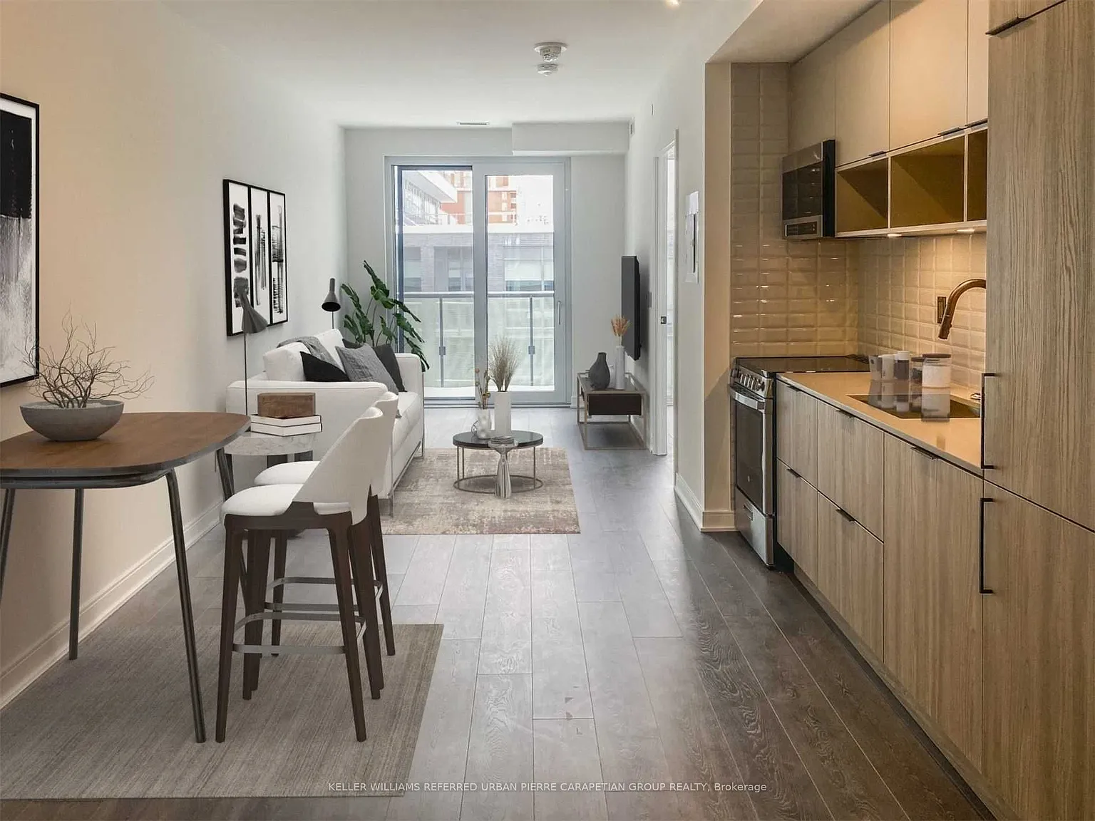 3 bed, $2,800 — Photo 1