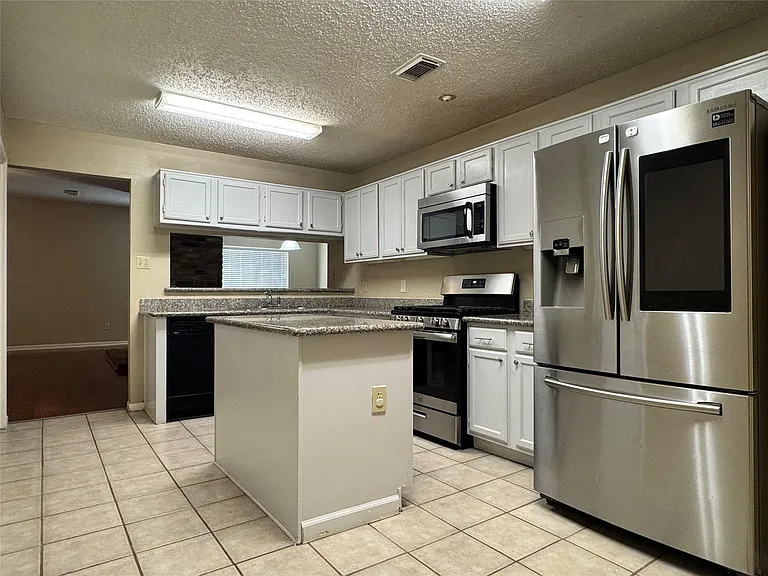 11 Cottage Grove Pl — Photo 12