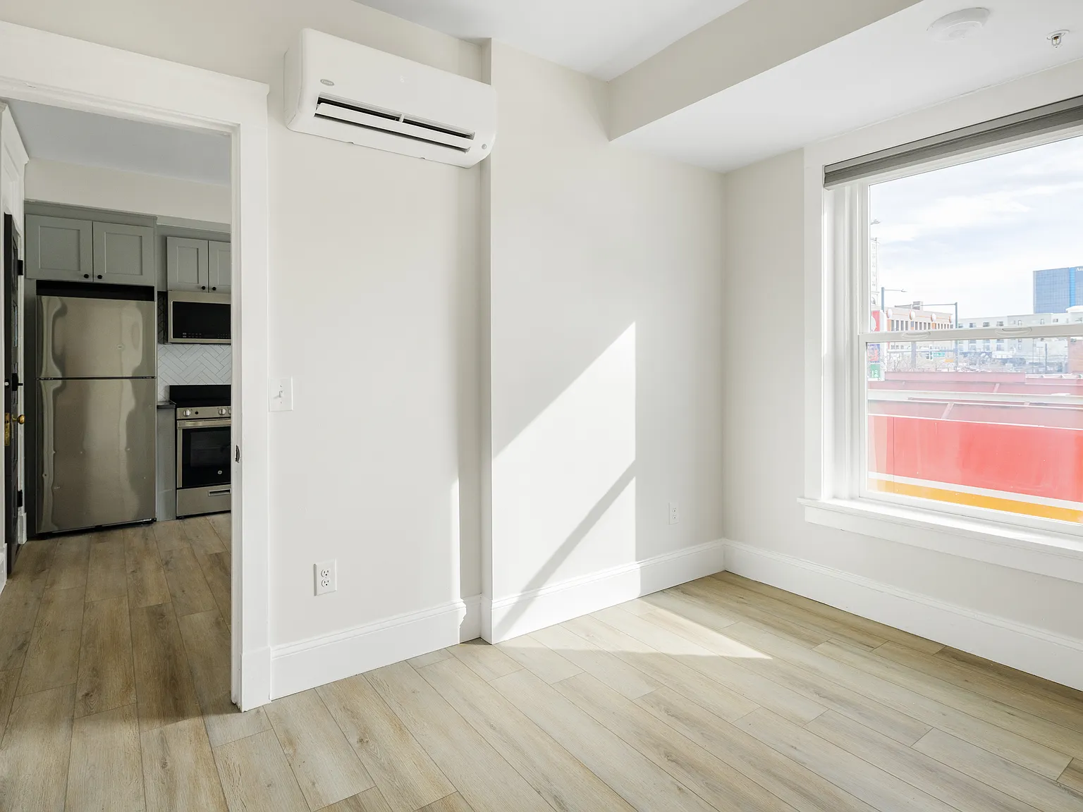 1 bed, 353 sqft, $1,375 — Photo 3