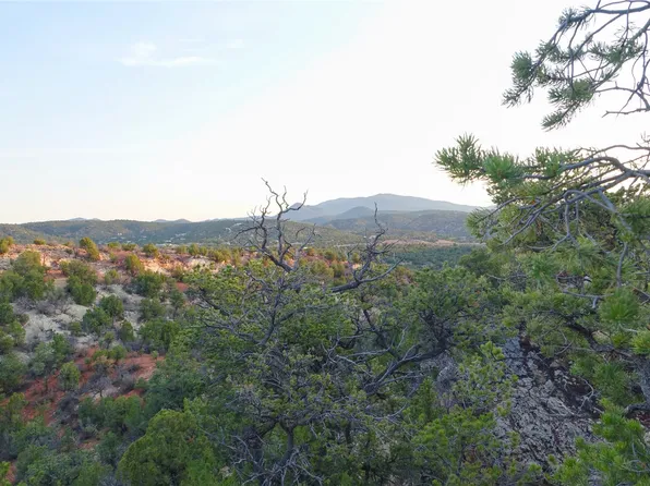 16 End Of The Trail Rd, Santa Fe, NM 87508