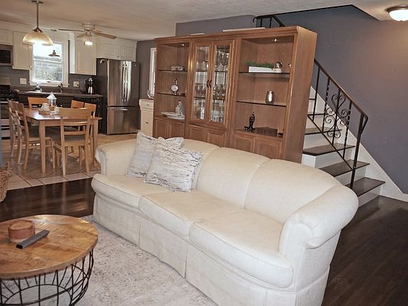5th image of 42 Melville Rd Unit 42