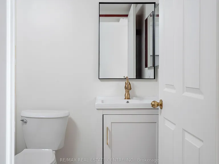 942 Yonge St #616 — Photo 25