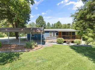 4673 Hyatt Dr, Winston Salem, NC 27101