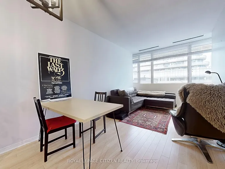 555 Yonge St #302 — Photo 14