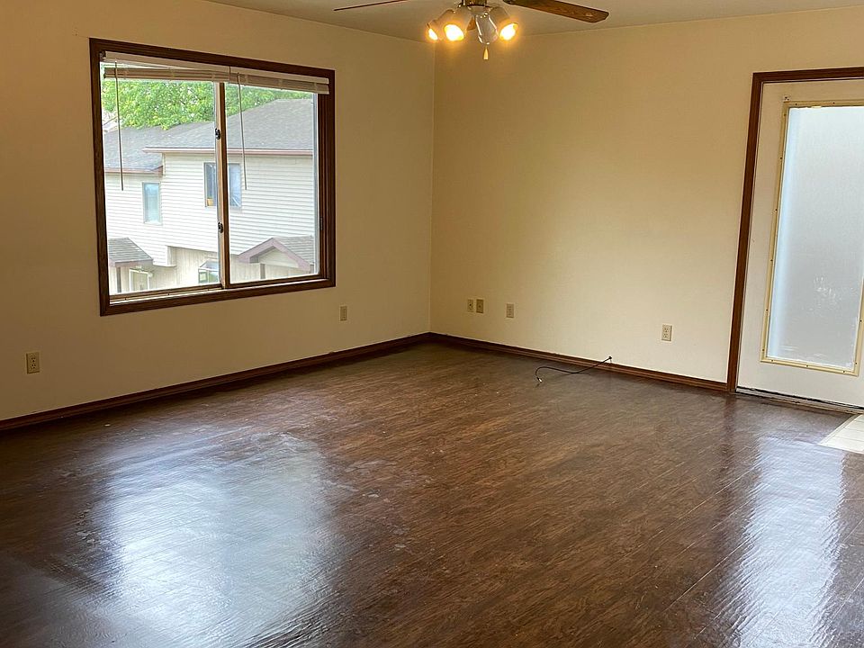 1st image of 747 E Park St #L