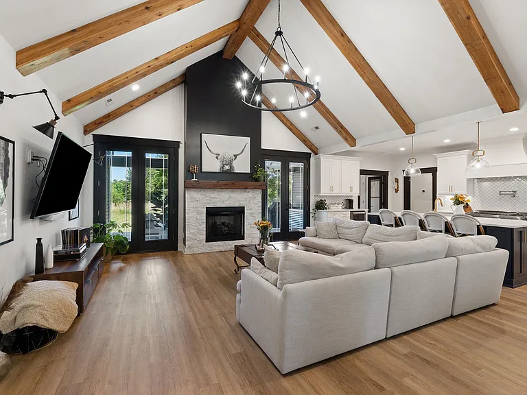 4700 Bisbee Dr — Photo 22