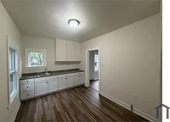5 bed, $1,300 — Photo 2