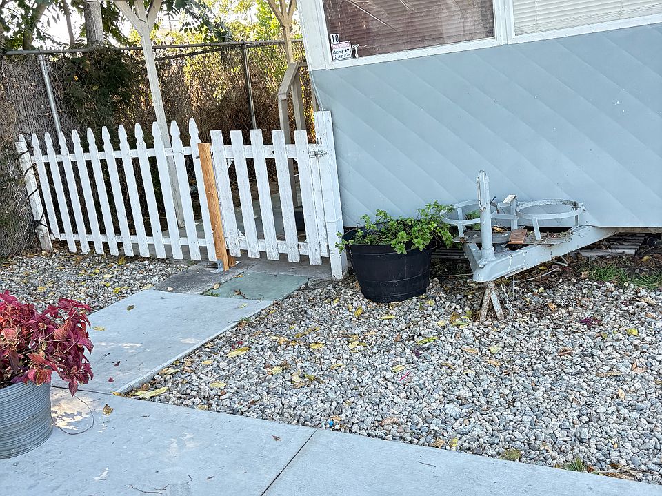 1st image of 8530 Artesia Blvd Spc 10