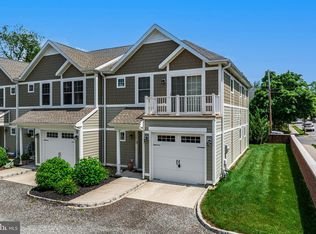 513 Delaware Ave, Delanco, NJ 08075