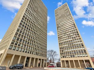 220 Locust St #3AS, Philadelphia, PA 19106