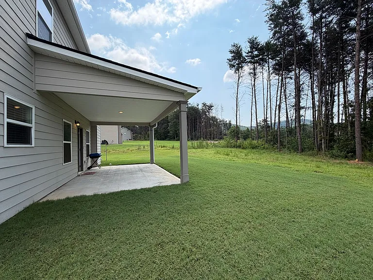 61 N Village Cir — Photo 37