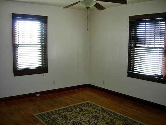 3rd image of 1807 W 2nd St