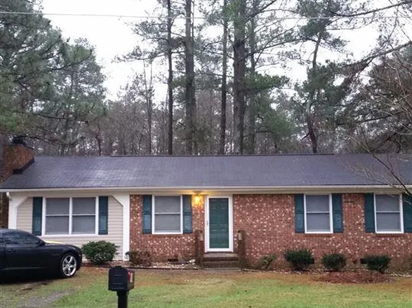 18 Dunn St, Coats, NC 27521