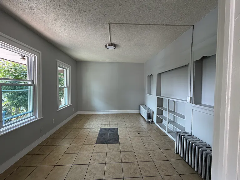 106 Rockwell Ave #1 — Photo 5