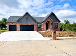 320 Kolmer Ave, Waterloo, IL 62298