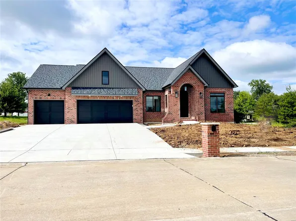 320 Kolmer Ave, Waterloo, IL 62298