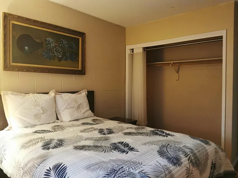 1220 W Florida Ave #20 — Photo 6