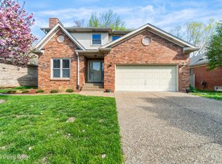 513 Auburn Oaks Dr, Louisville, KY 40214