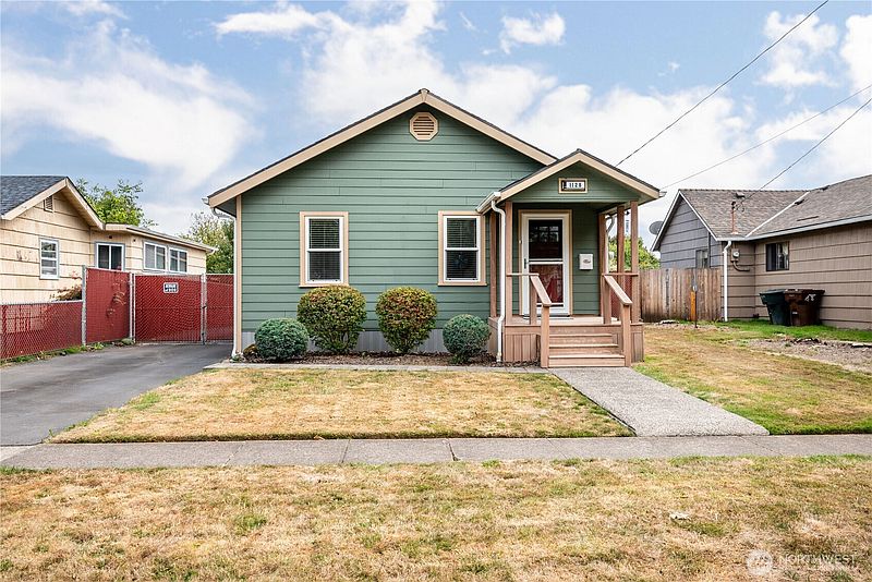 2nd image of 1128 9th Avenue