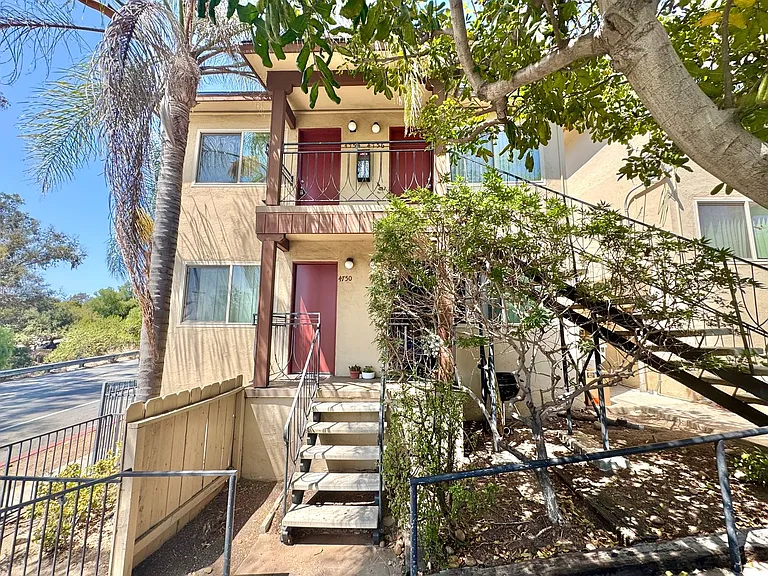 4750-4772 Thorn Street — Photo 15