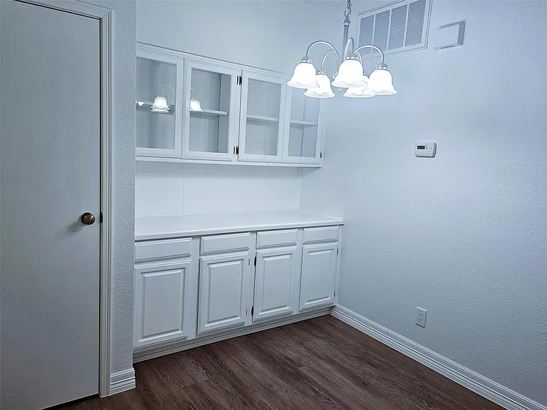 921 Marine Dr #227 — Photo 7