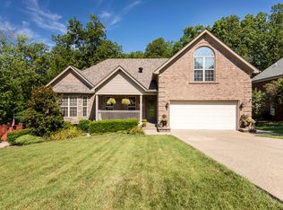 2019 Prestwick Dr, La Grange, KY 40031