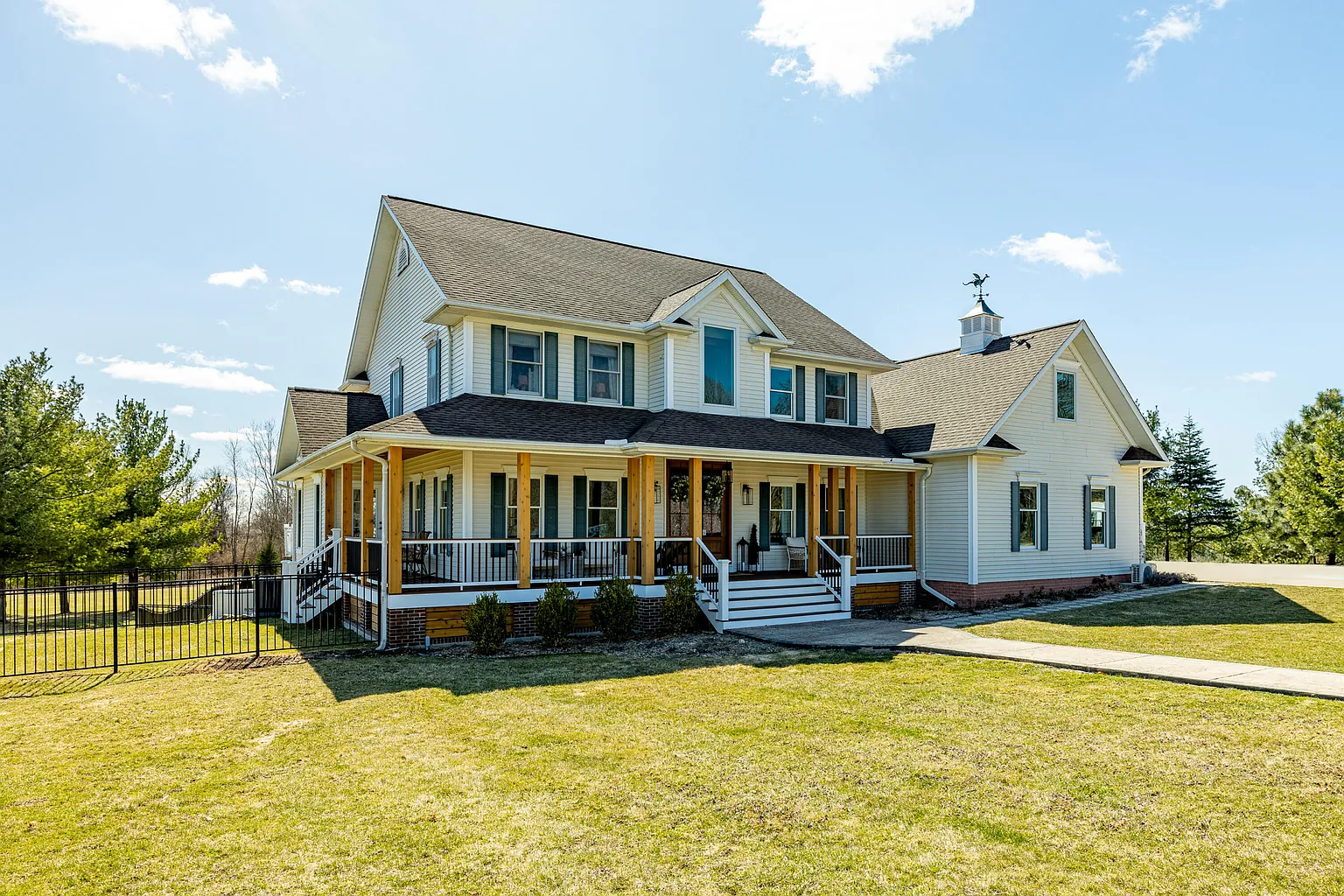 10243 Warner Rd photo 1
