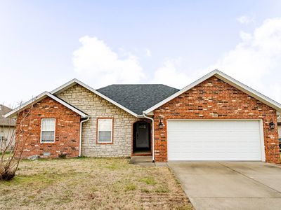 407 Haylee Court, Aurora, MO, 65605