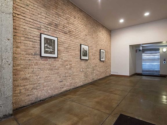 3rd image of 1635 W Belmont Ave APT 520