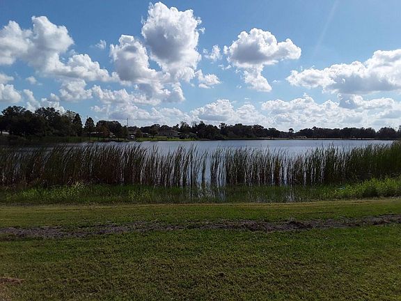 4th image of 121 Lake Dell Dr