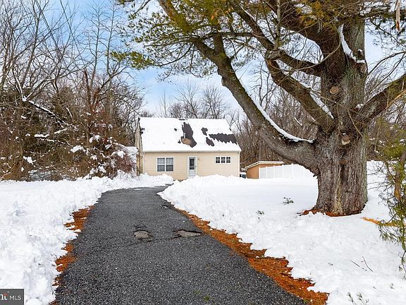 3rd image of 255 Delsea Dr