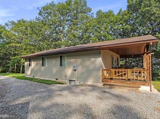 883 White Oak Crossing Rd, Moorefield, WV 26836