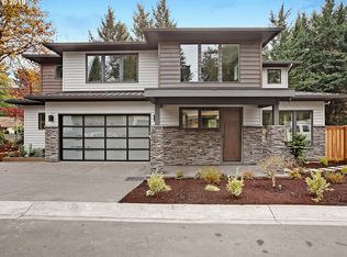 18989 Pilkington Rd, Lake Oswego, OR 97035