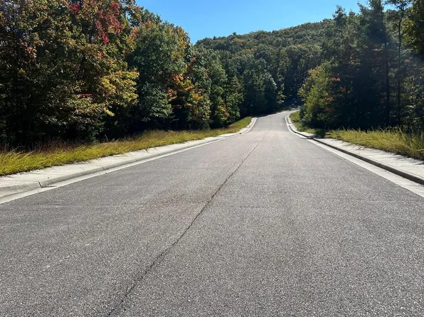 Creek Valley Dr, Basye, VA 22810