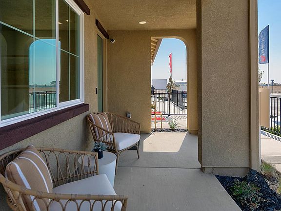 Residence 1 Model Entry