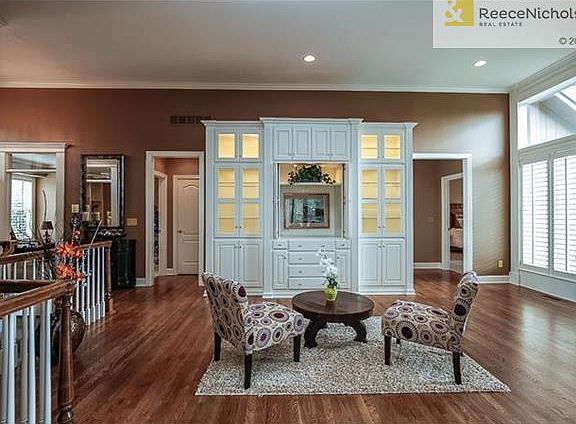 Very Open Floor Plan!