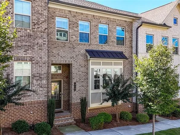 313 Commons Ave, Woodstock, GA 30188