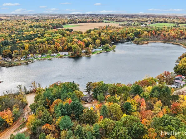 531 Lake Dr, Six Lakes, MI 48886
